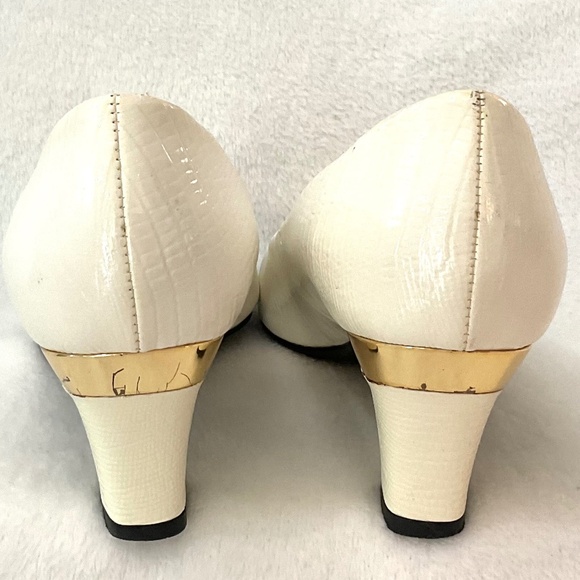 Love J. Renee White “Mary” faux leather Lizard Print  Square Toe pumps  Sz 6.5M - Picture 15 of 16